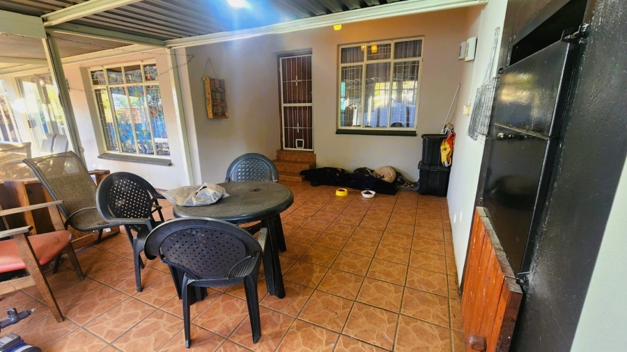 3 Bedroom Property for Sale in Protea Park North West